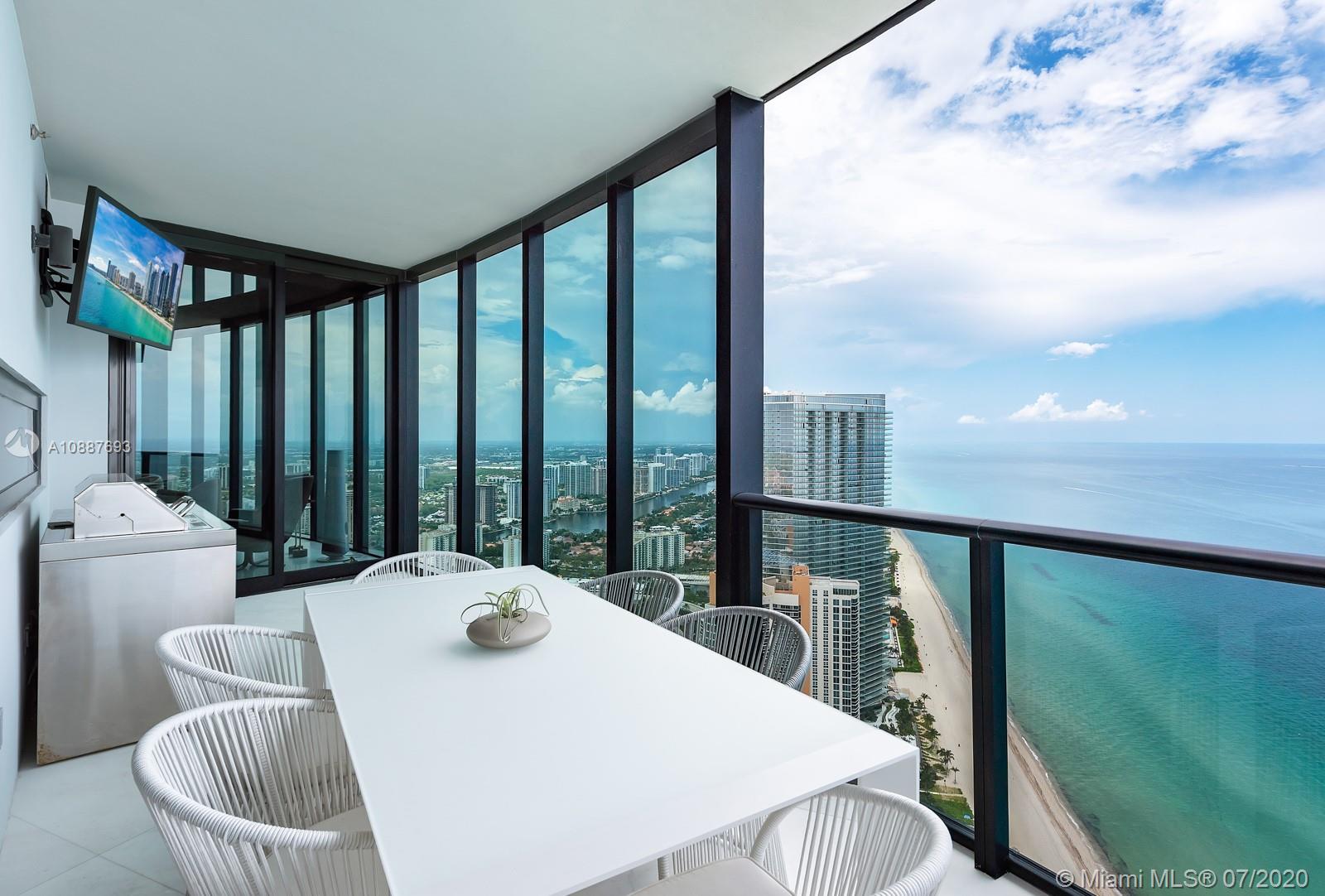 18555 COLLINS AVENUE COND - Residential