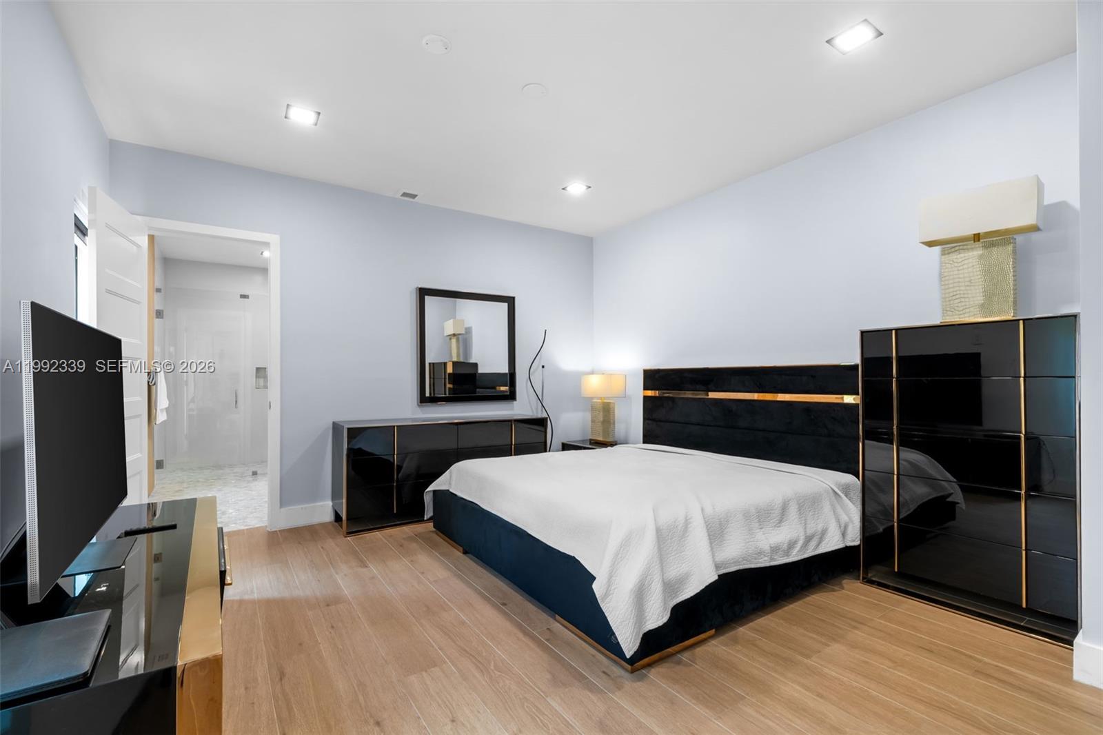 TAMIAMI PLACE PLAN NO 3 - Residential