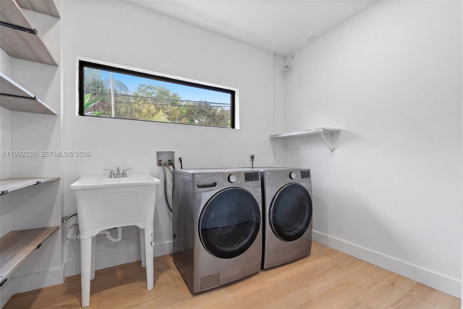 TAMIAMI PLACE PLAN NO 3 - Residential