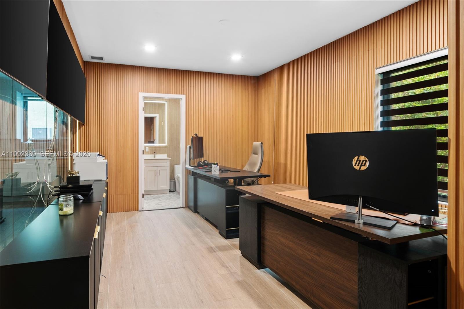 TAMIAMI PLACE PLAN NO 3 - Residential