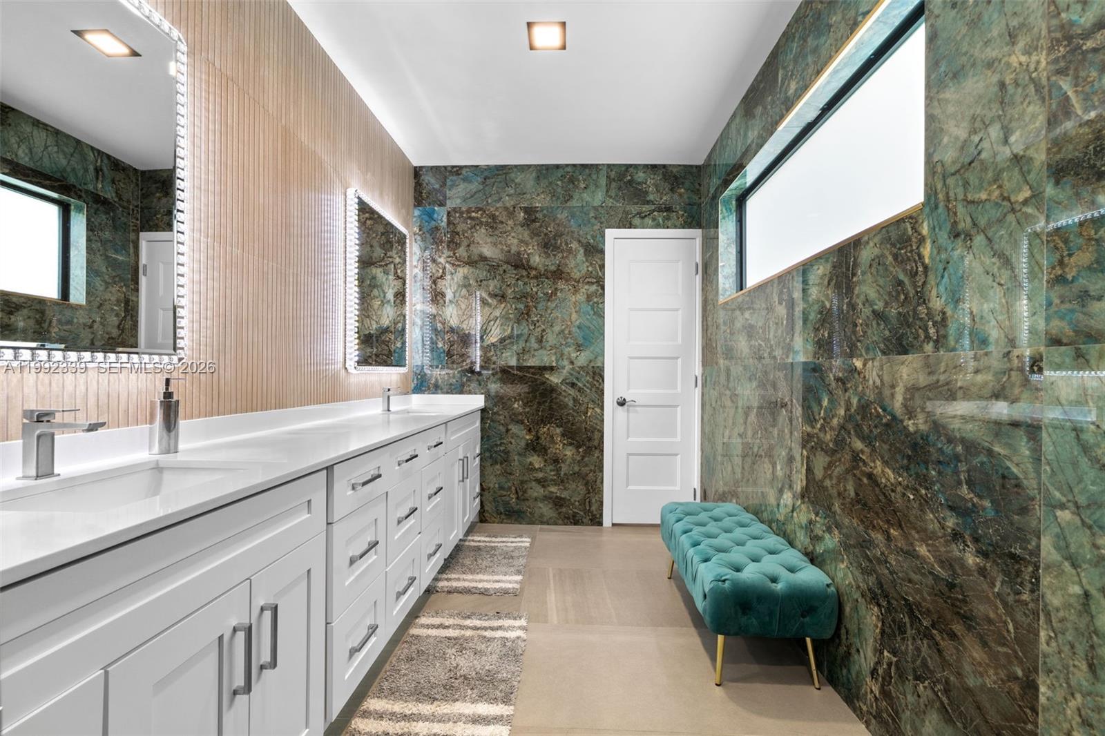 TAMIAMI PLACE PLAN NO 3 - Residential