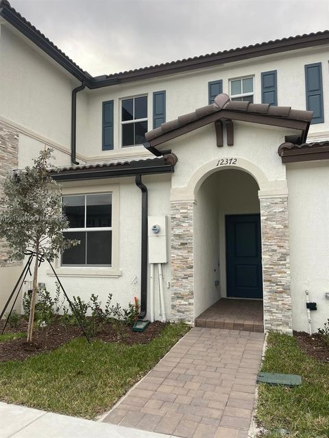 12372 NW 23rd Ct 12372 Miami FL 33167