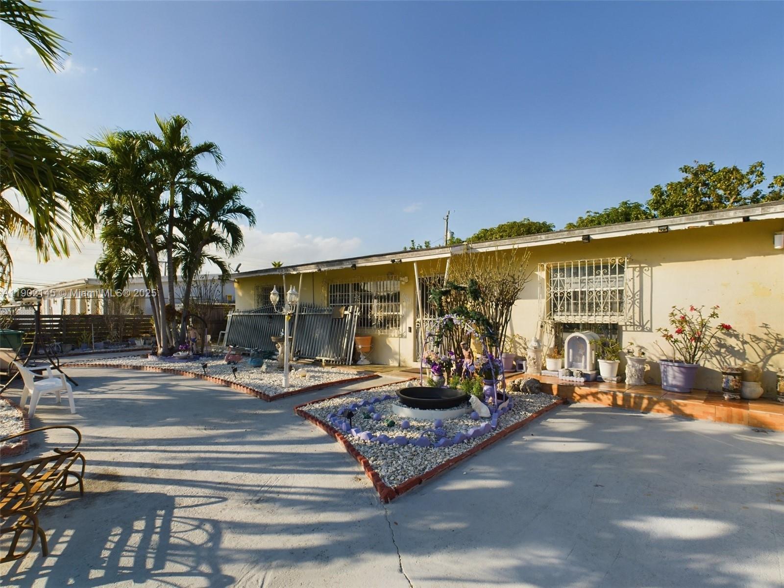 CAROL CITY - Residential