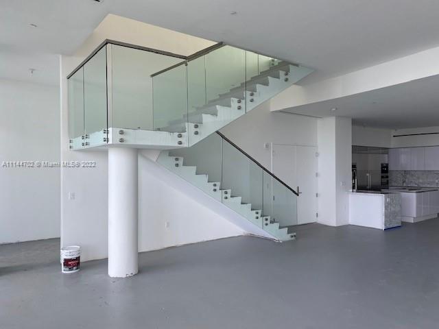 PRIVE CONDO - Residential