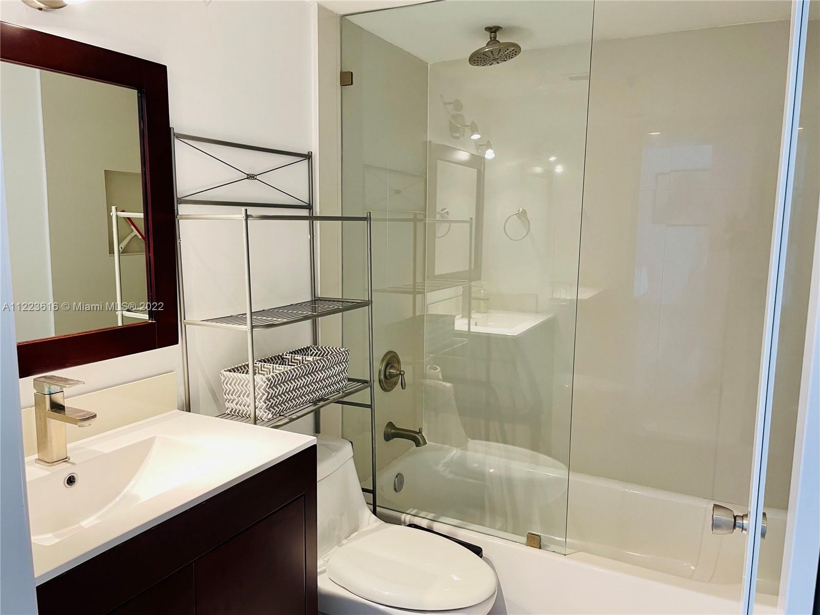 ISOLA CONDO - Residential Lease