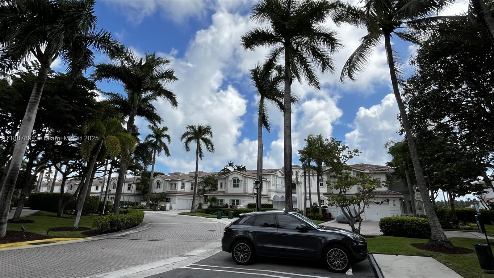ATLANTIC II AT THE POINT - Residential Lease