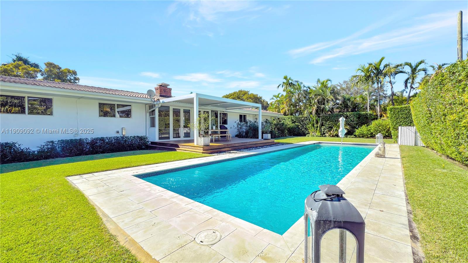 WATERSEDGE - Residential Lease