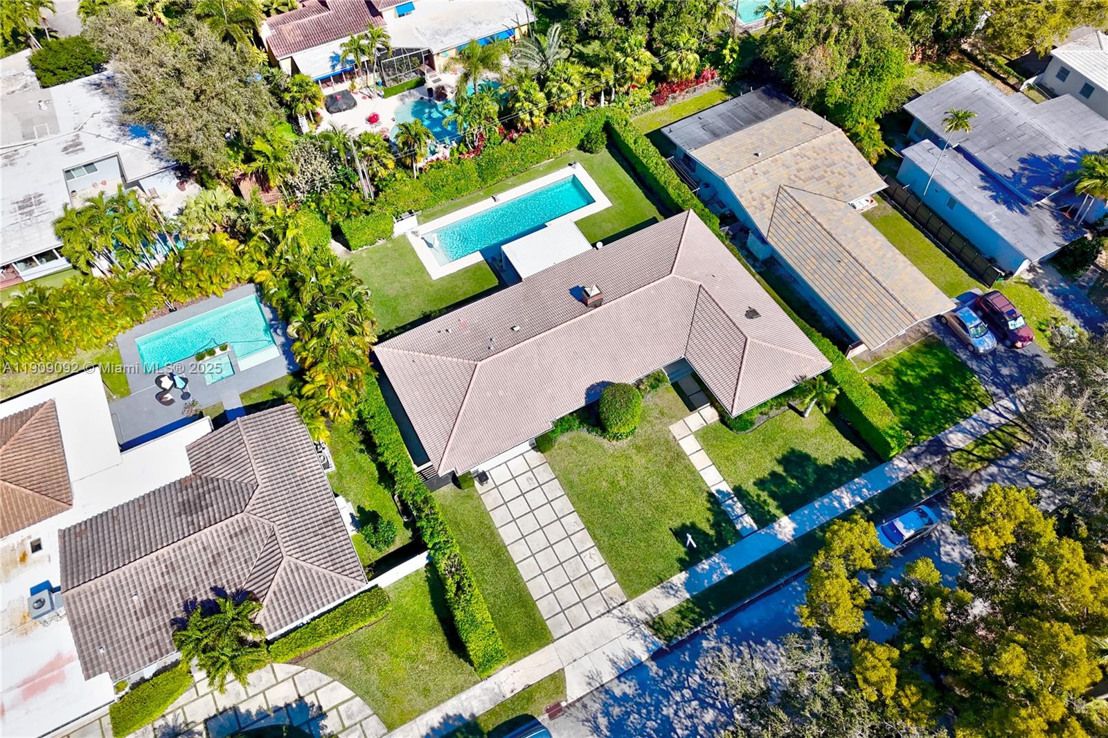 WATERSEDGE - Residential Lease