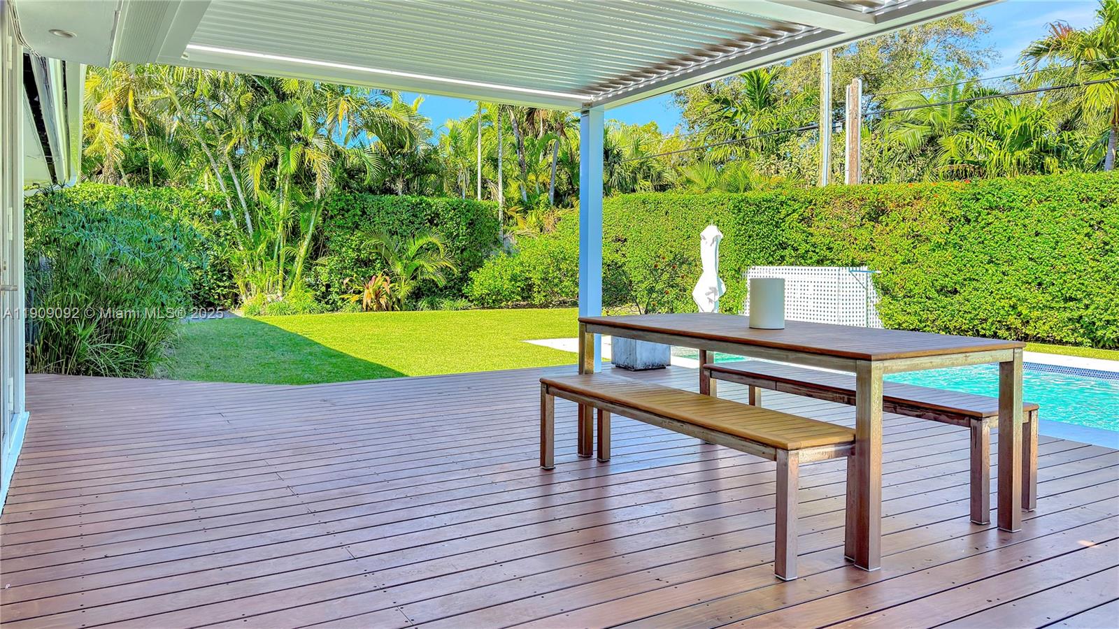 WATERSEDGE - Residential Lease