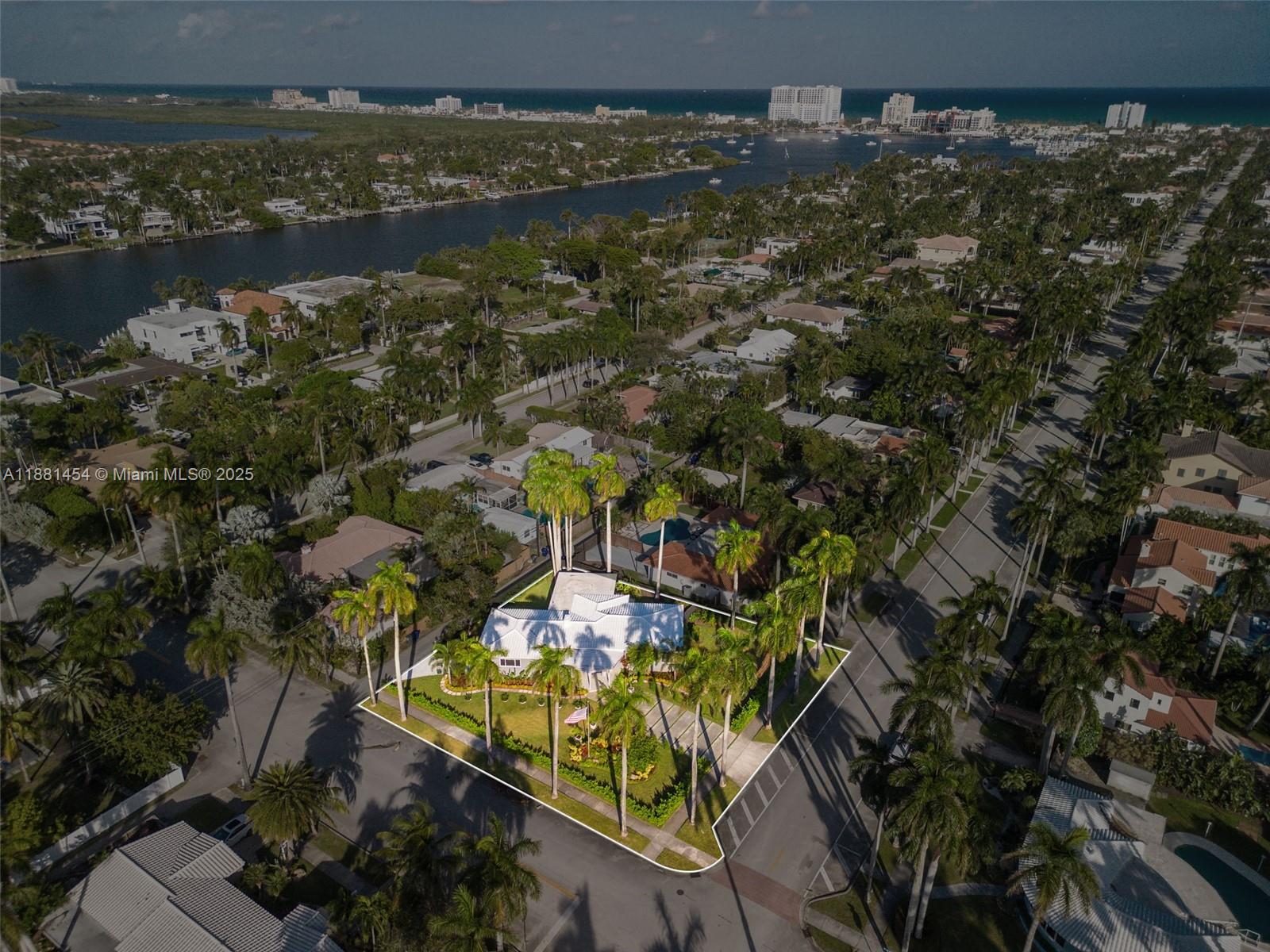 HOLLYWOOD LAKES SECTION - Residential