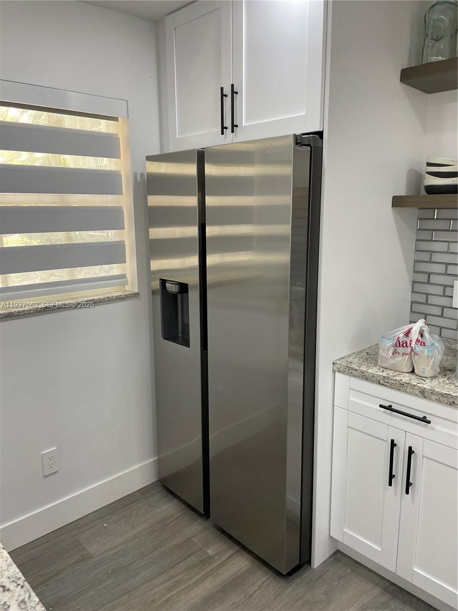 COVE CONDO PHASE I - Residential Lease