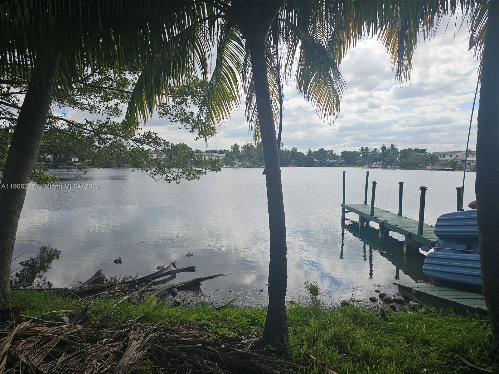 LAKE ROYAL EAST 2ND ADDN - Residential