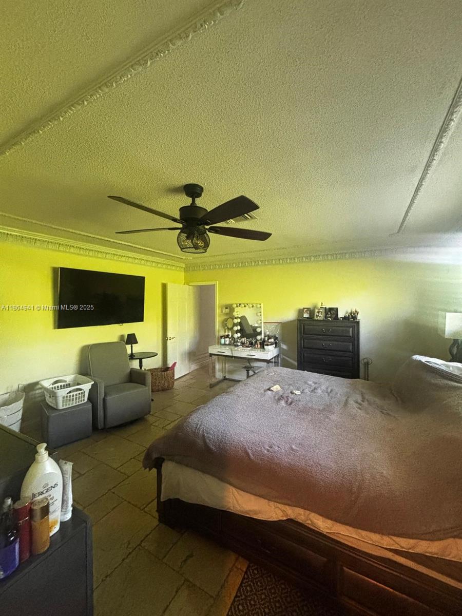 VENETIAN ISLES 3RD SEC - Residential