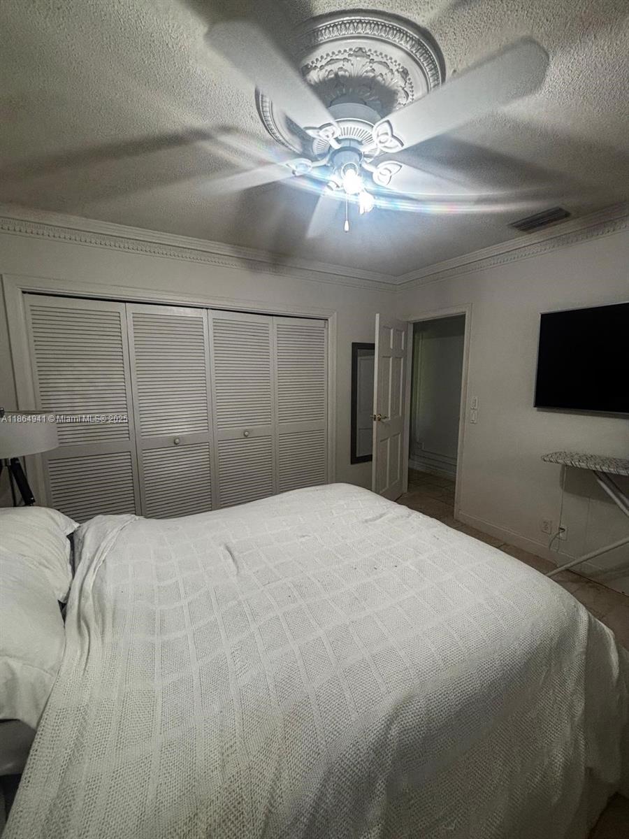 VENETIAN ISLES 3RD SEC - Residential