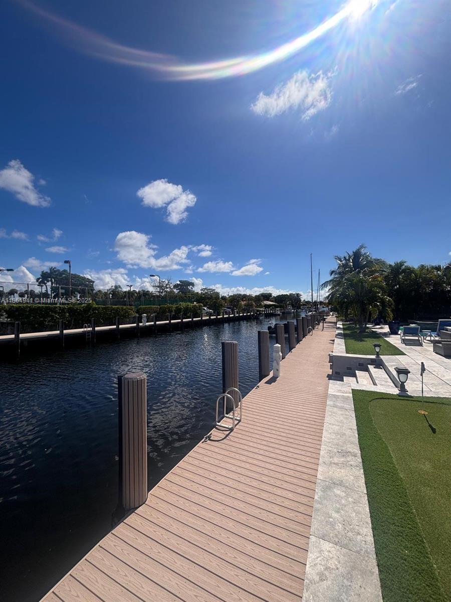 VENETIAN ISLES 3RD SEC - Residential