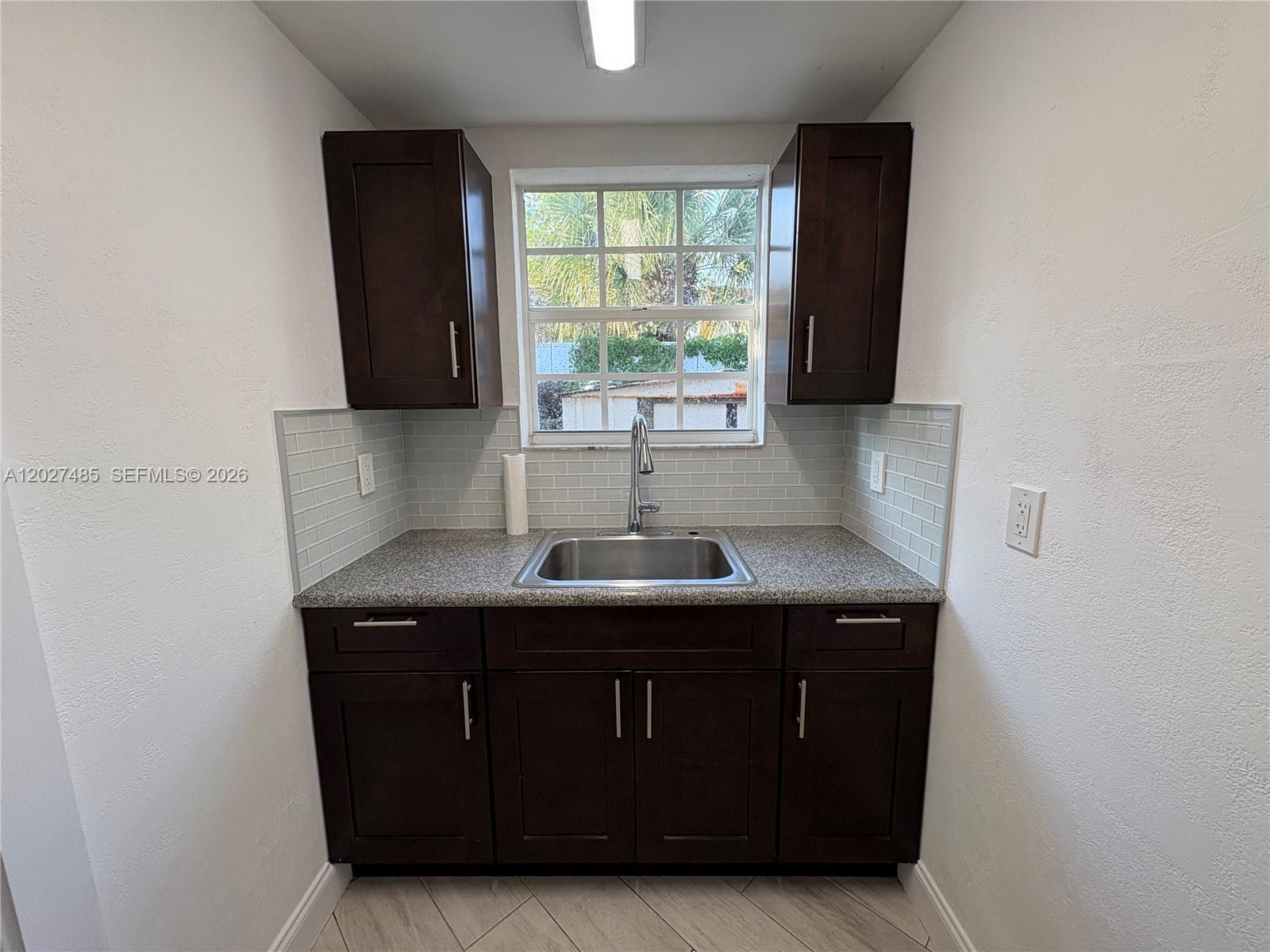 6753 SW 39th Ter Rear