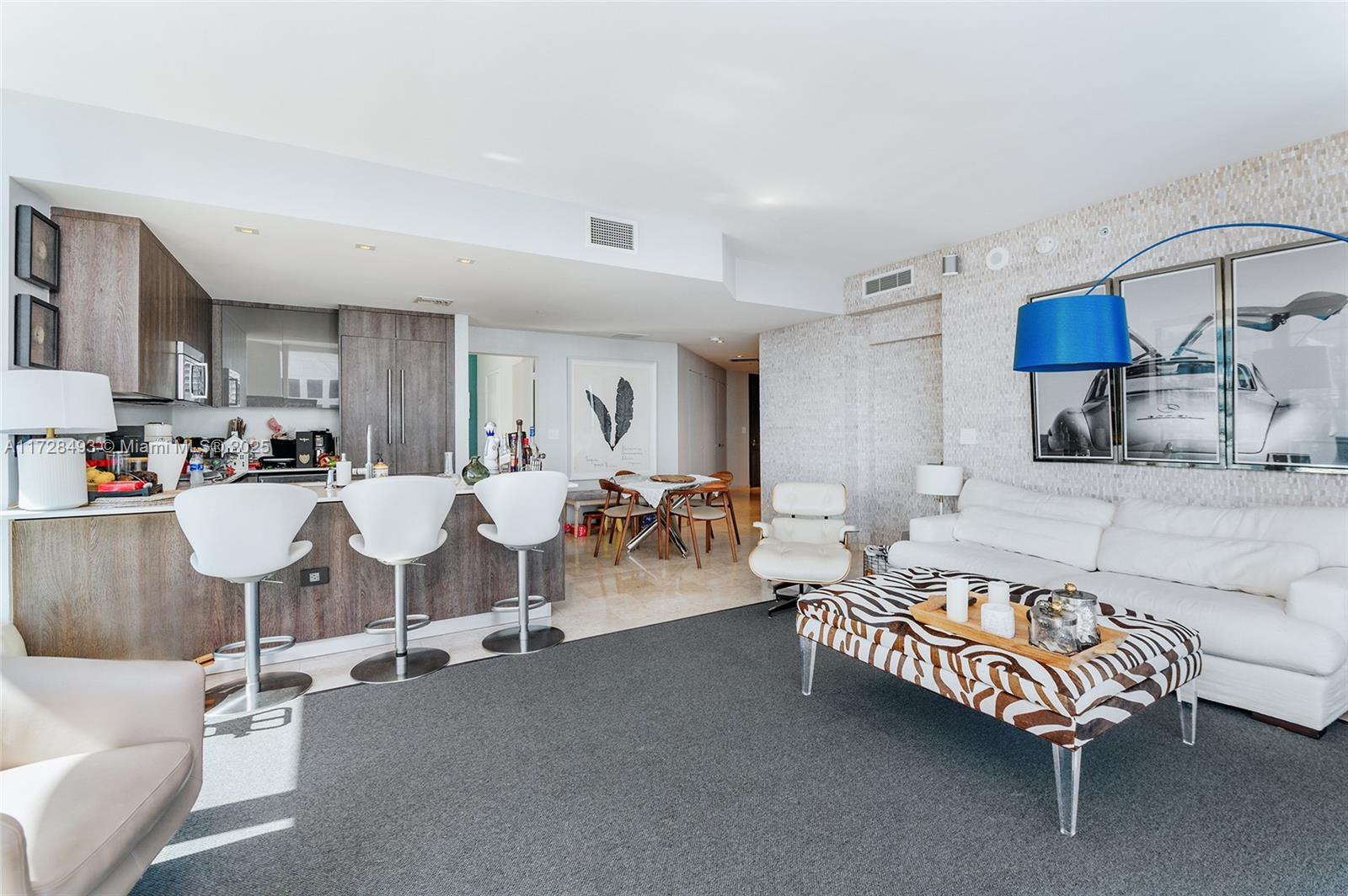 68 SE 6th St 2601