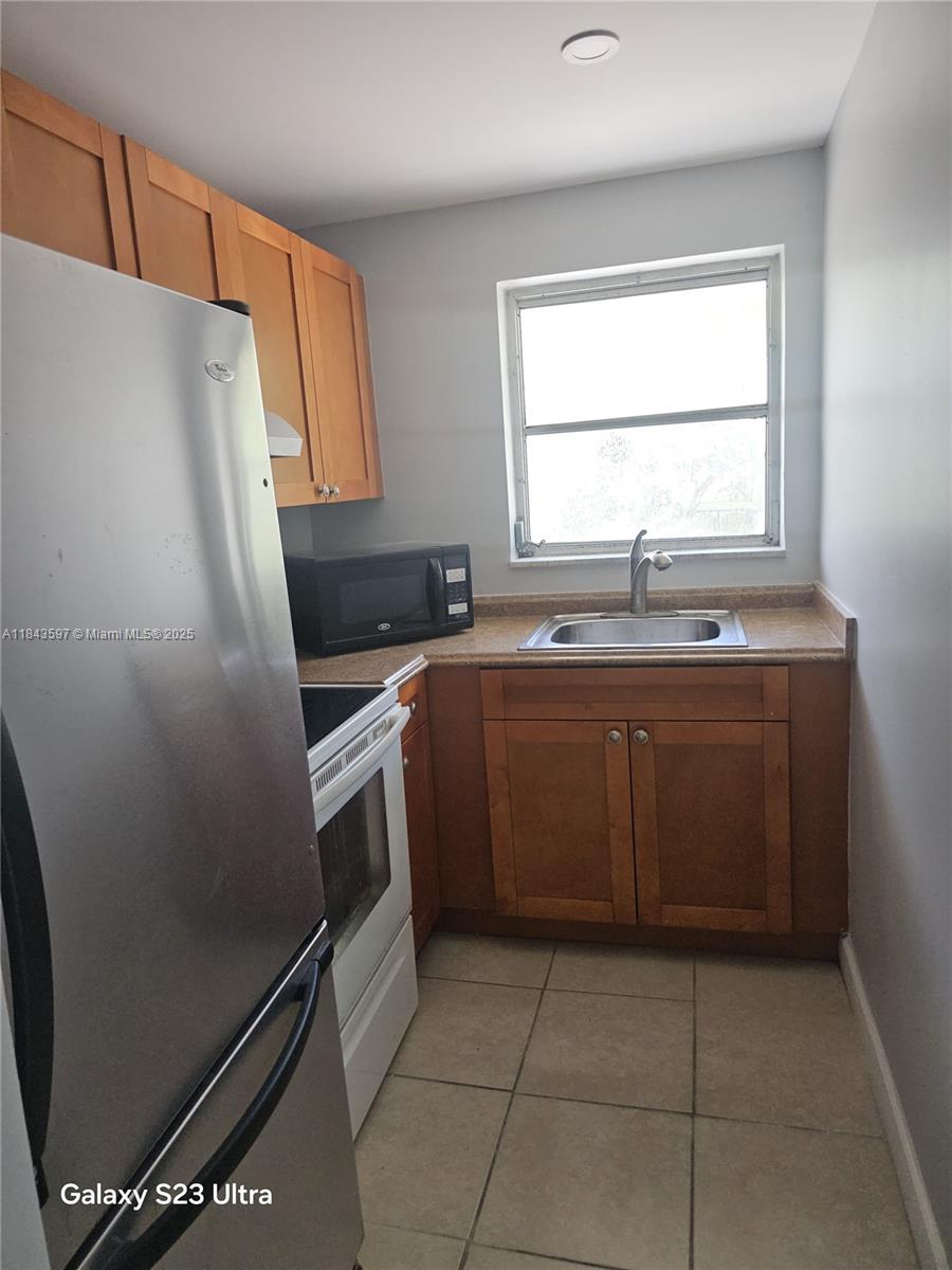 1900 NE 8th Ct 308