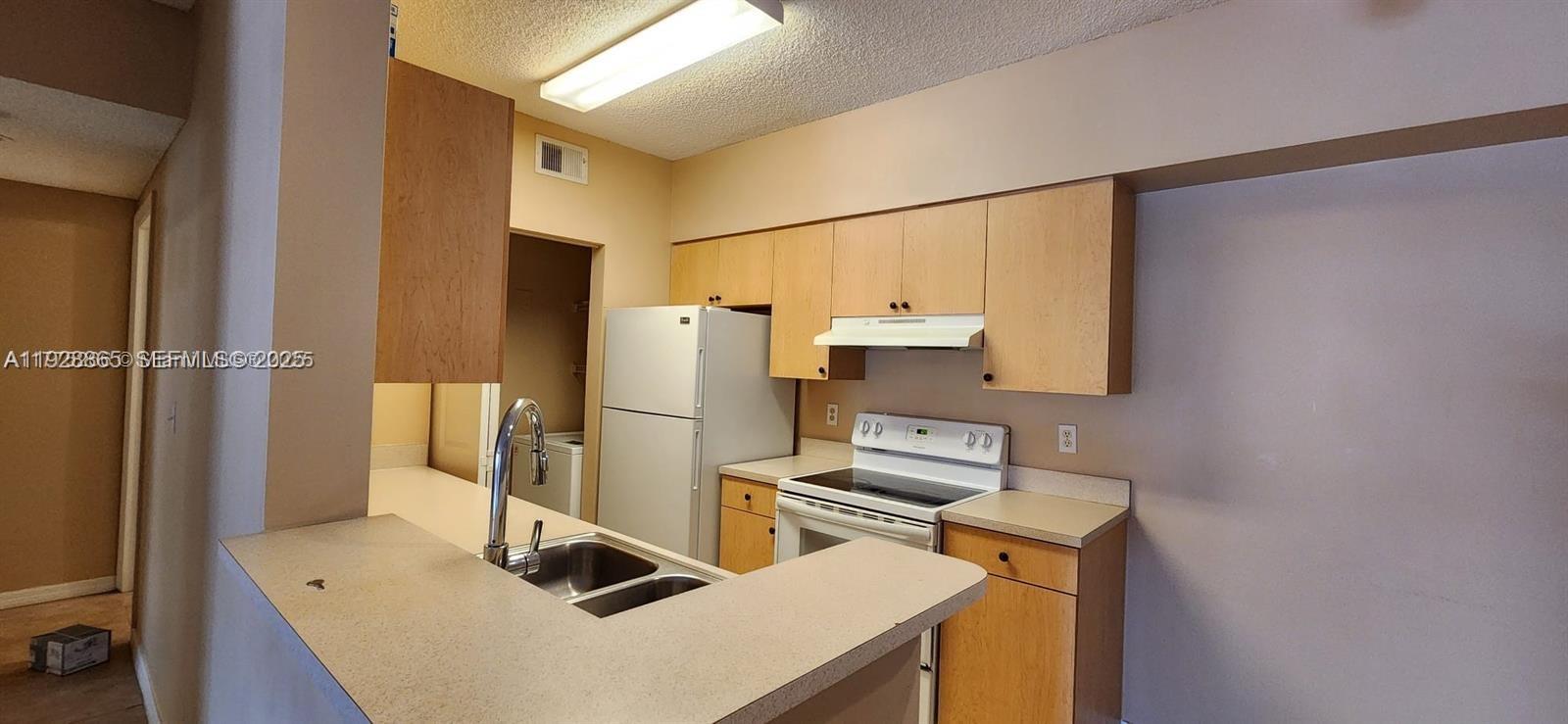 SPA AT SUNSET ISLES CONDO - Residential Lease