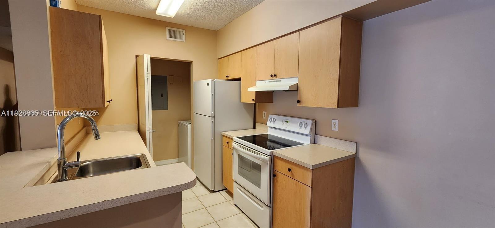 SPA AT SUNSET ISLES CONDO - Residential Lease