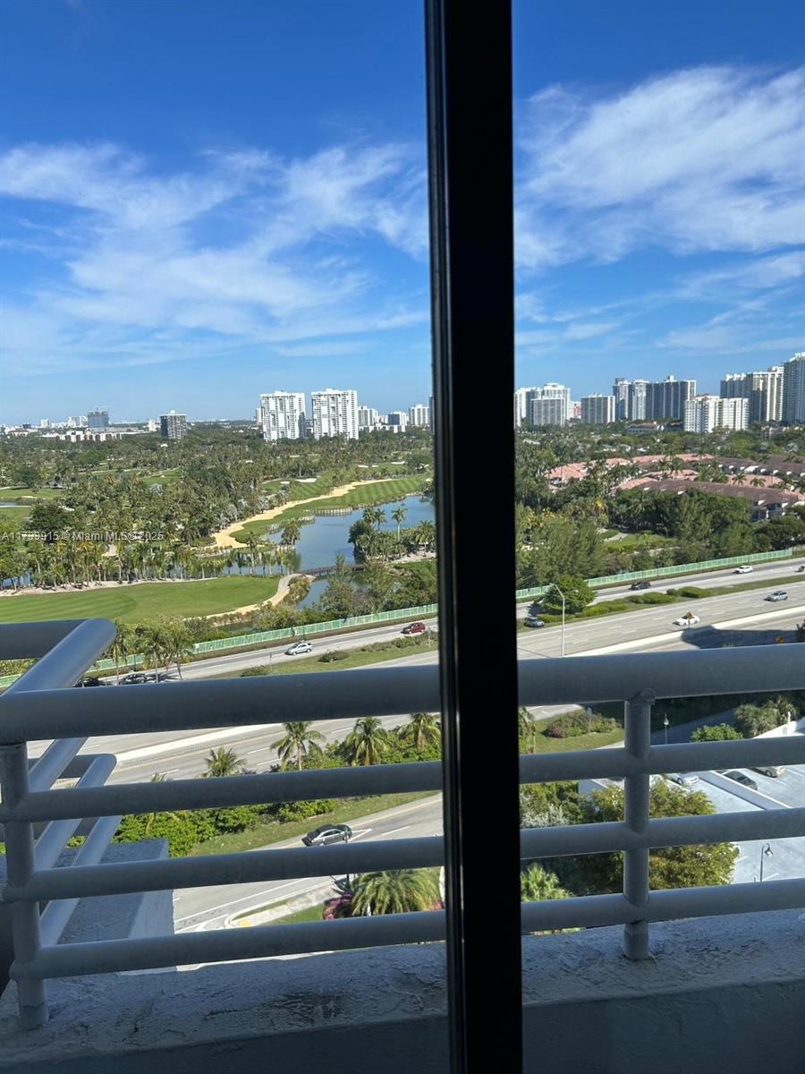 PARC CENTRAL AVENTURA EAS - Residential