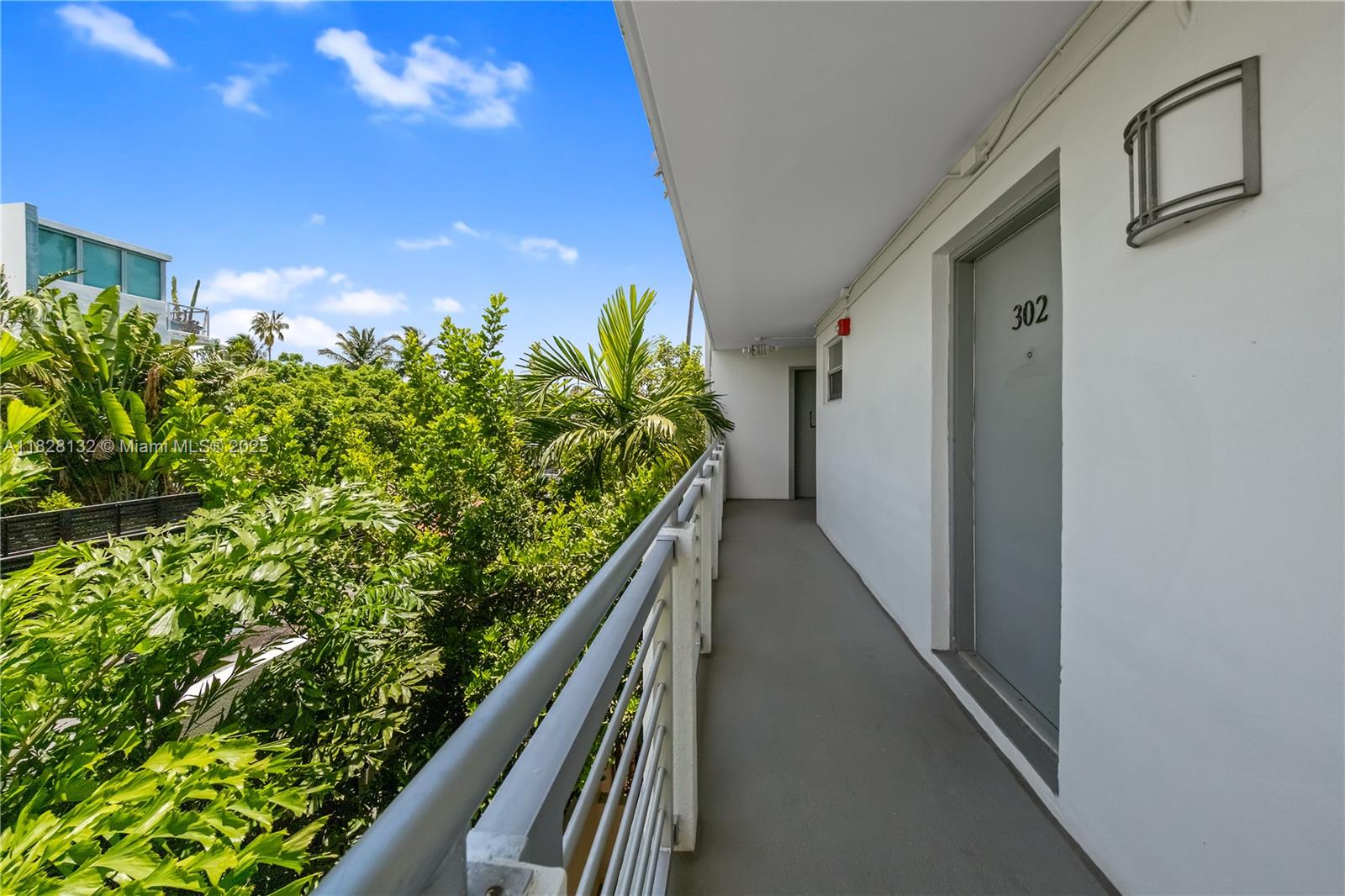 716 Michigan Ave 302