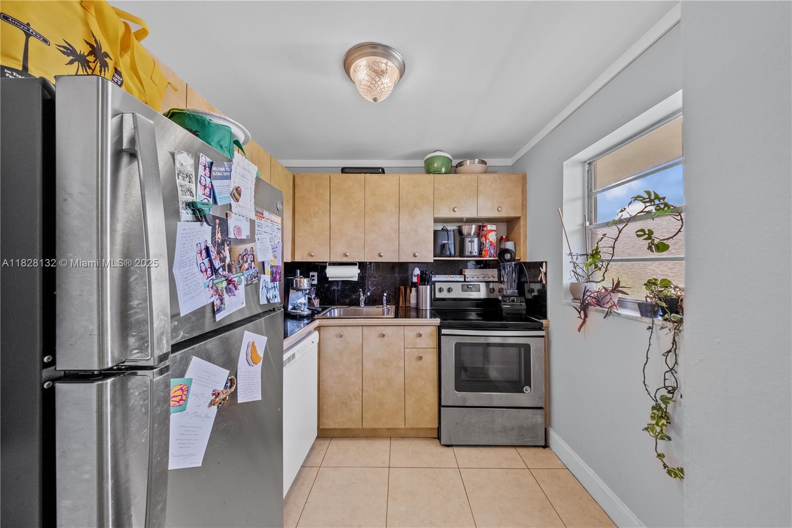 716 Michigan Ave 302