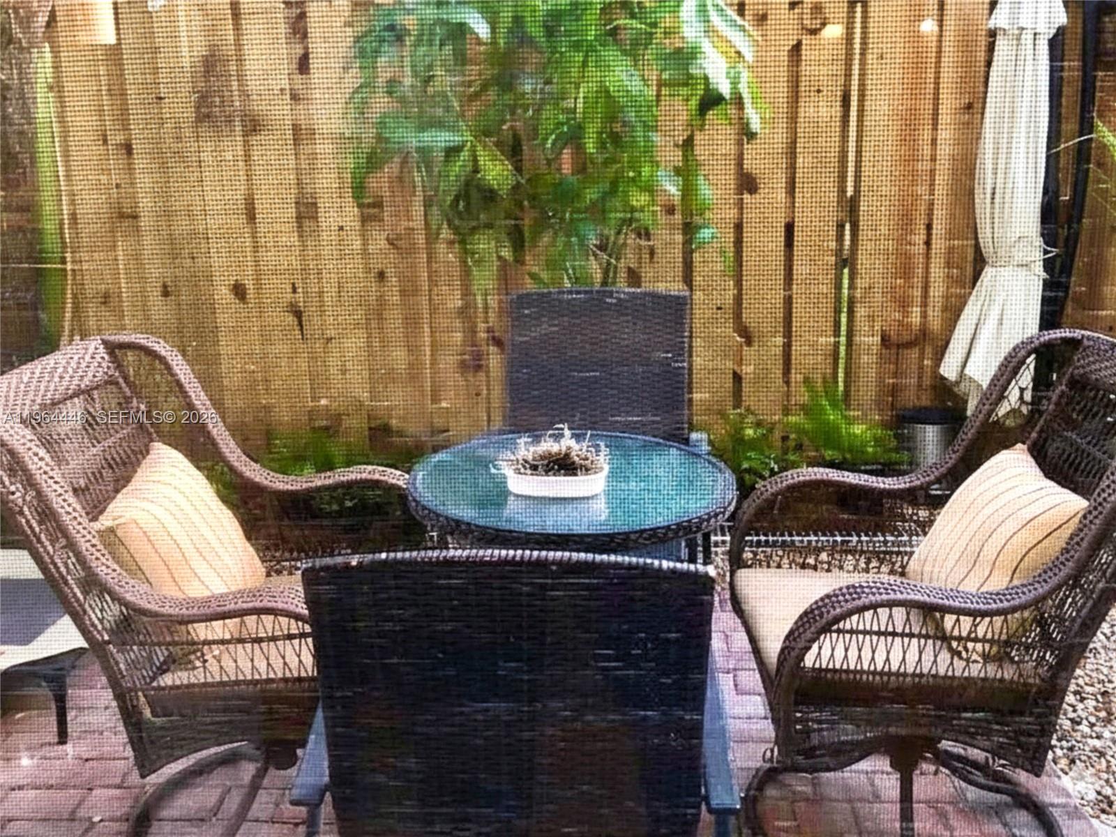 10776 NW 84th Ln 8-30