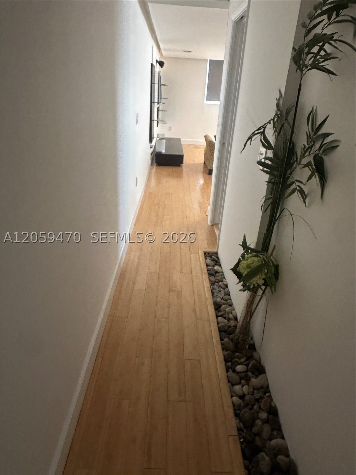 9273 Collins Ave 212