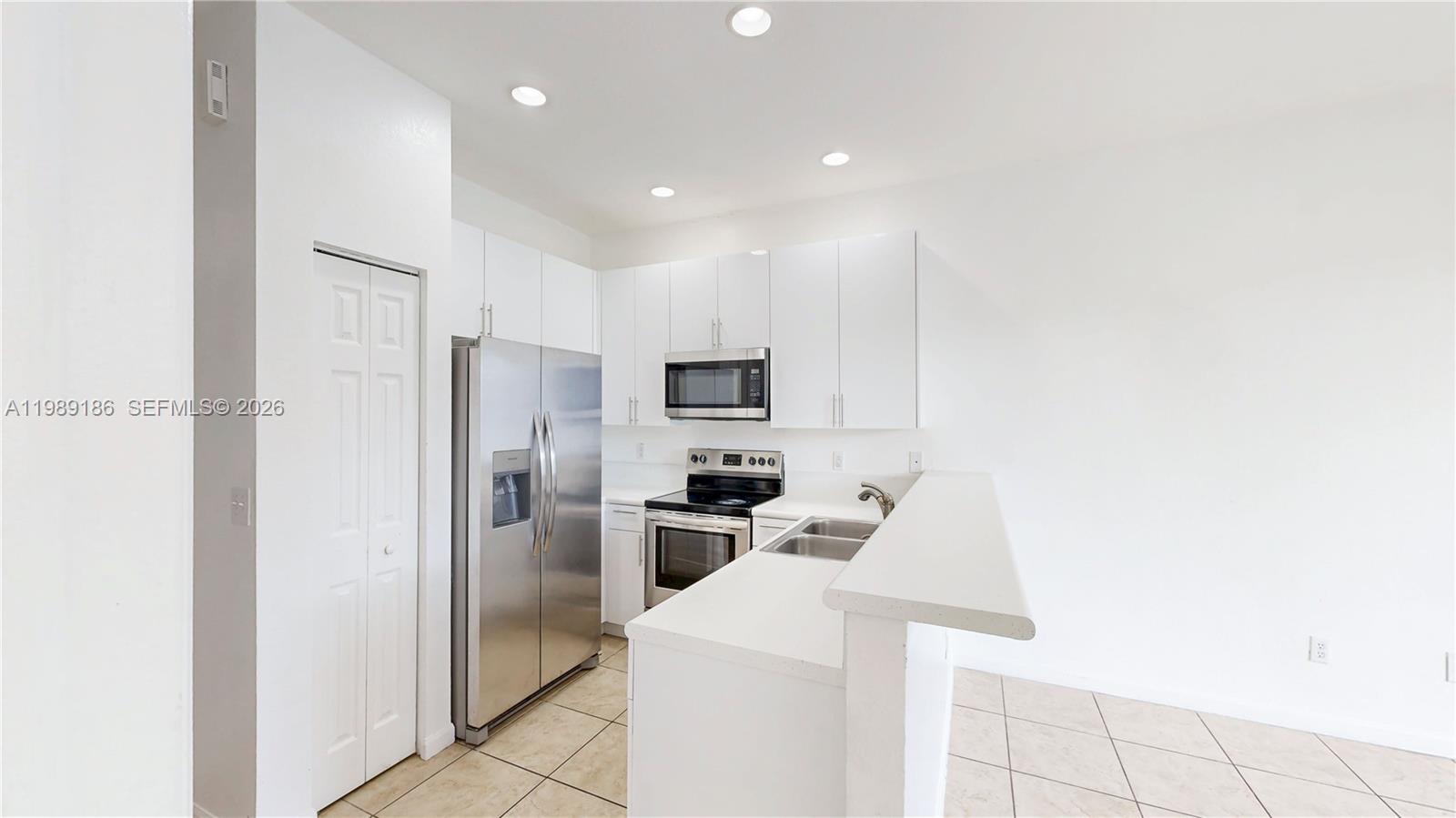 PORTOFINO VILLAS WEST - Residential