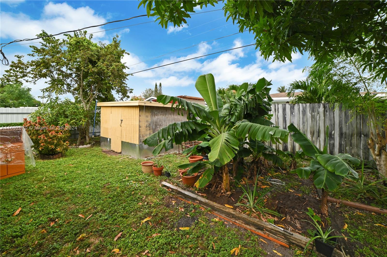 HOLLYWOOD HEIGHTS ESTATES - Residential