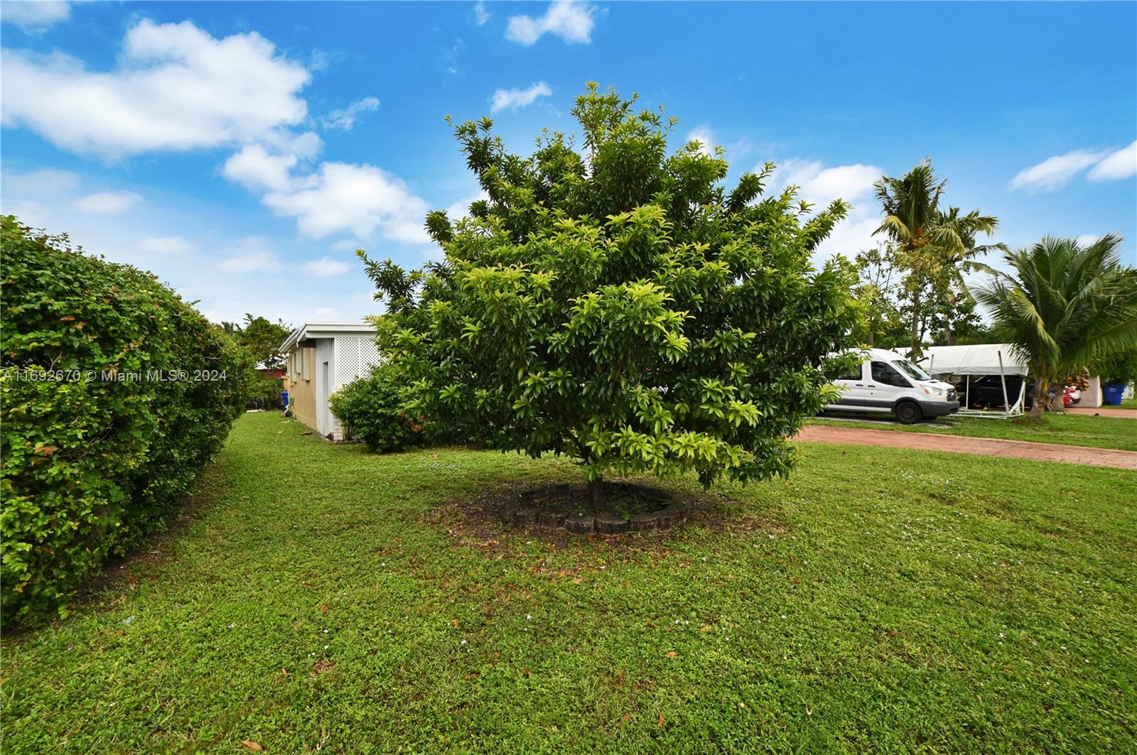 HOLLYWOOD HEIGHTS ESTATES - Residential