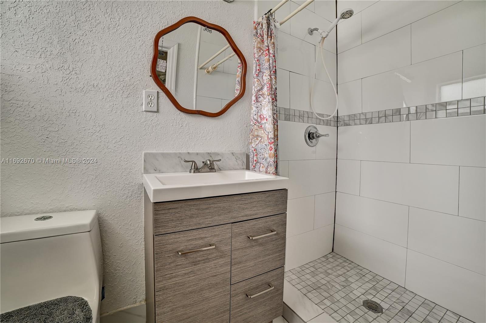 HOLLYWOOD HEIGHTS ESTATES - Residential