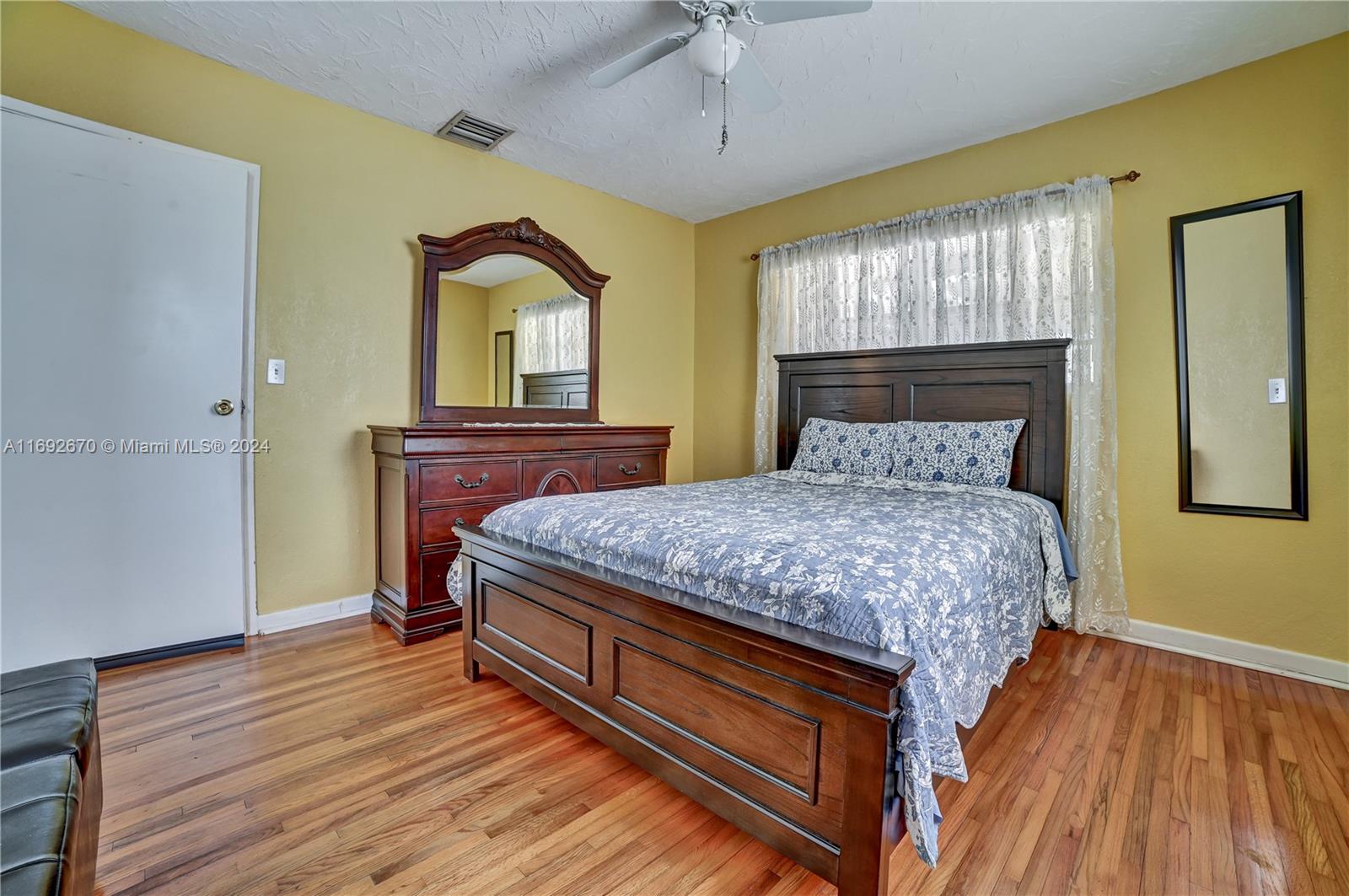 HOLLYWOOD HEIGHTS ESTATES - Residential