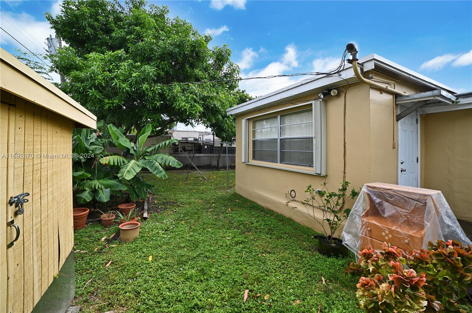 HOLLYWOOD HEIGHTS ESTATES - Residential