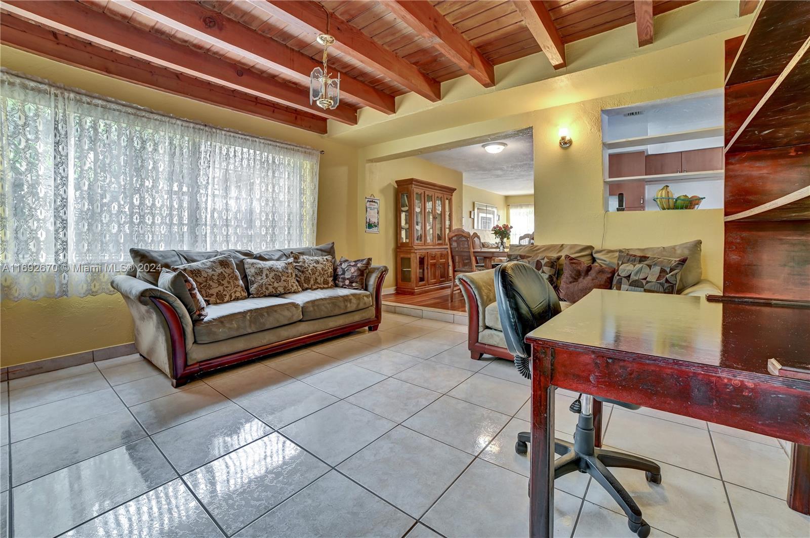 HOLLYWOOD HEIGHTS ESTATES - Residential