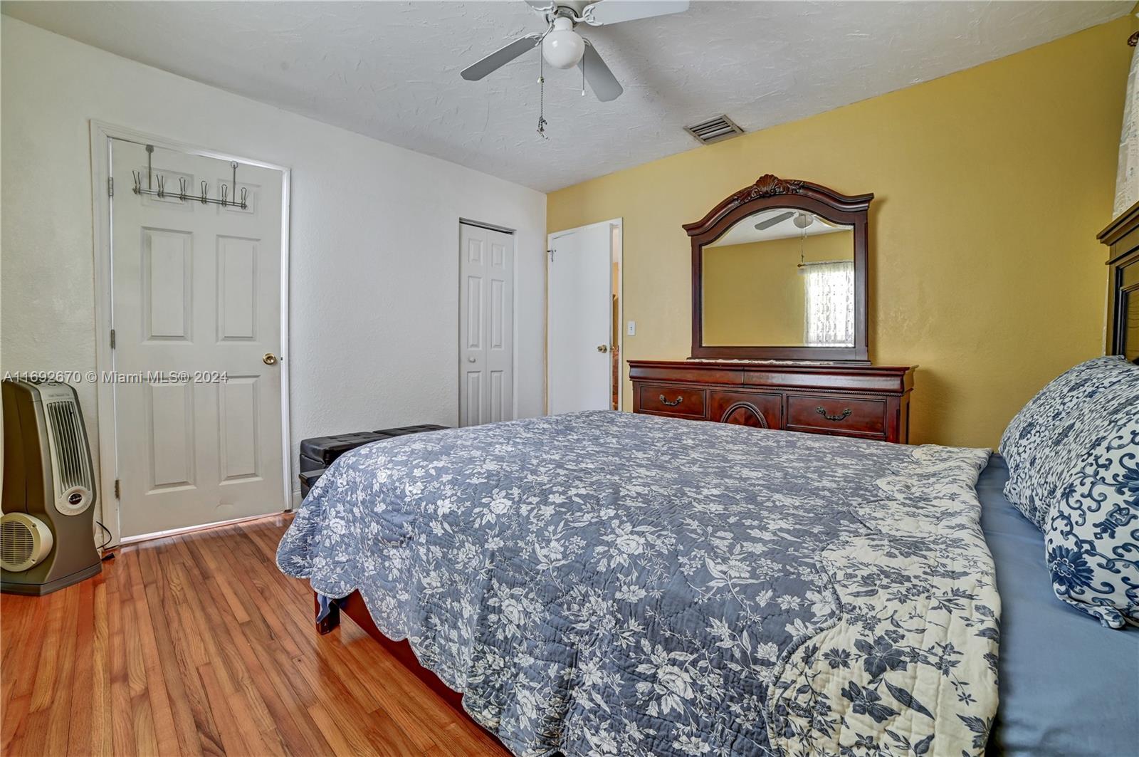 HOLLYWOOD HEIGHTS ESTATES - Residential