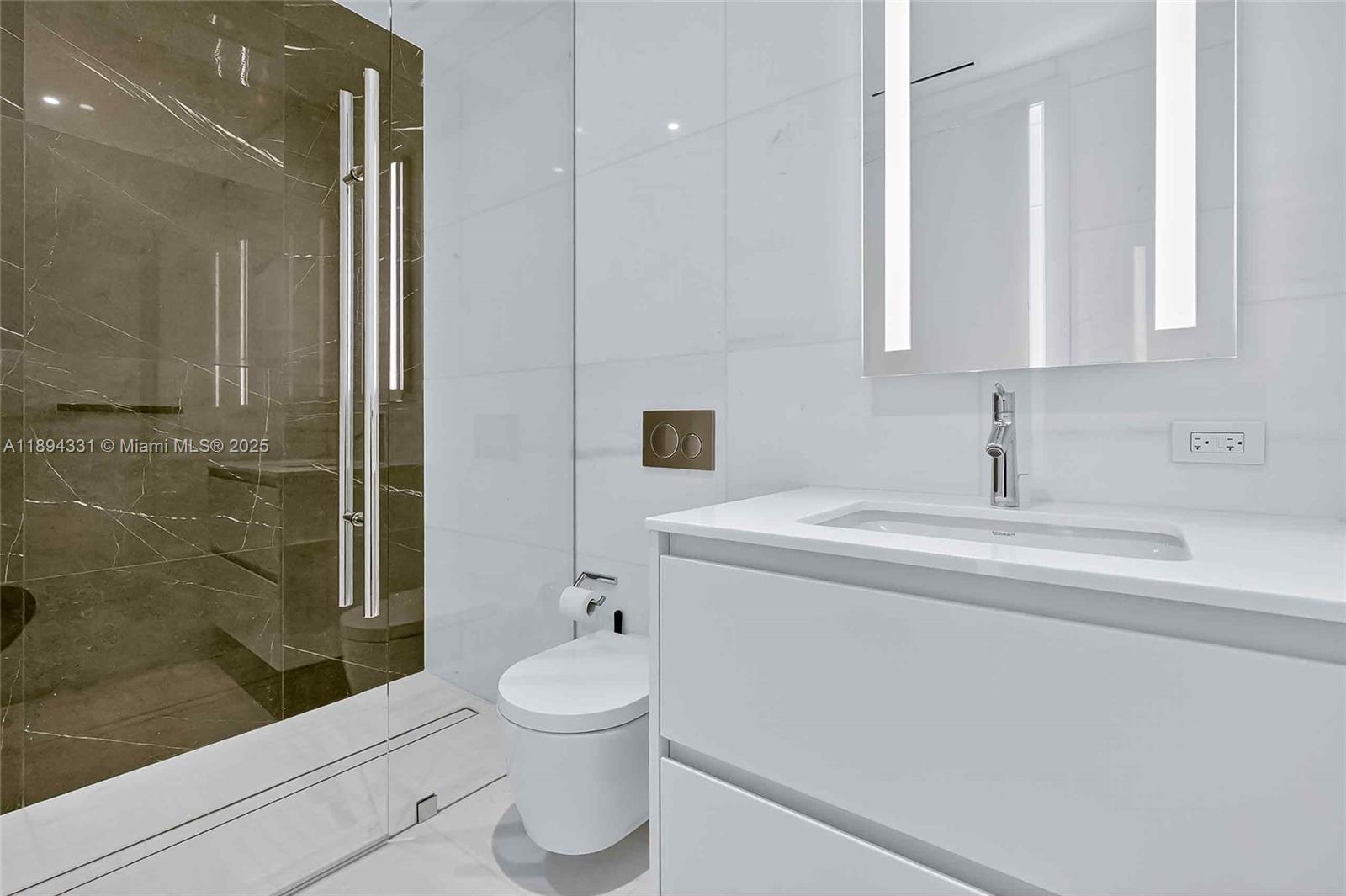Aston Martin Residences - Residential