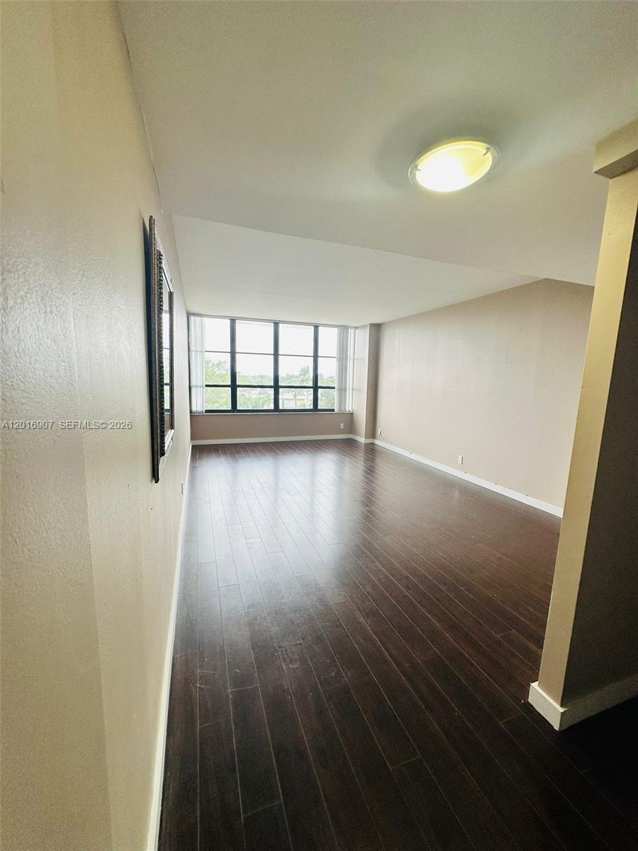 600 Three Islands Blvd 304