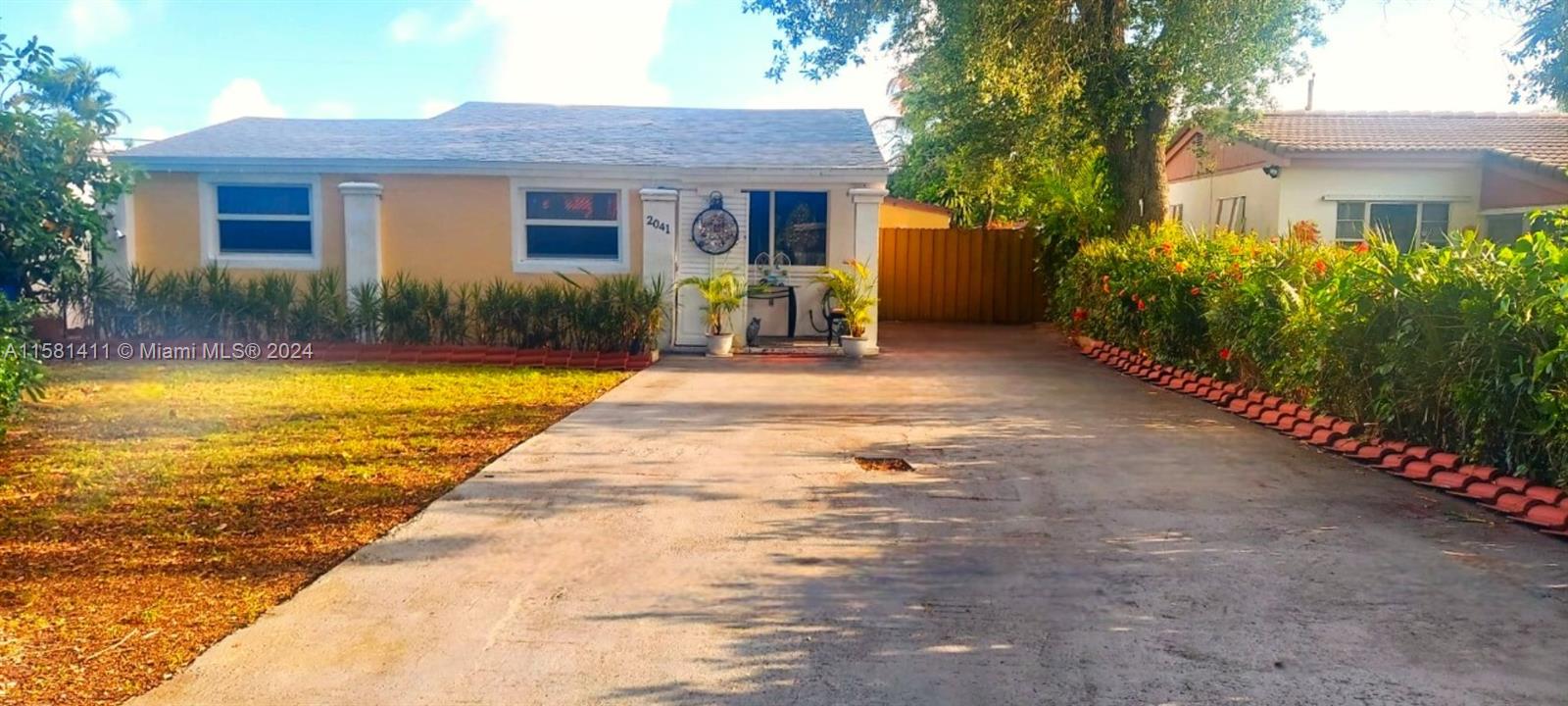 Property for Sale at 2041 Ne 182nd St St, North Miami Beach, Miami-Dade County, Florida - Bedrooms: 2 
Bathrooms: 2  - $638,500