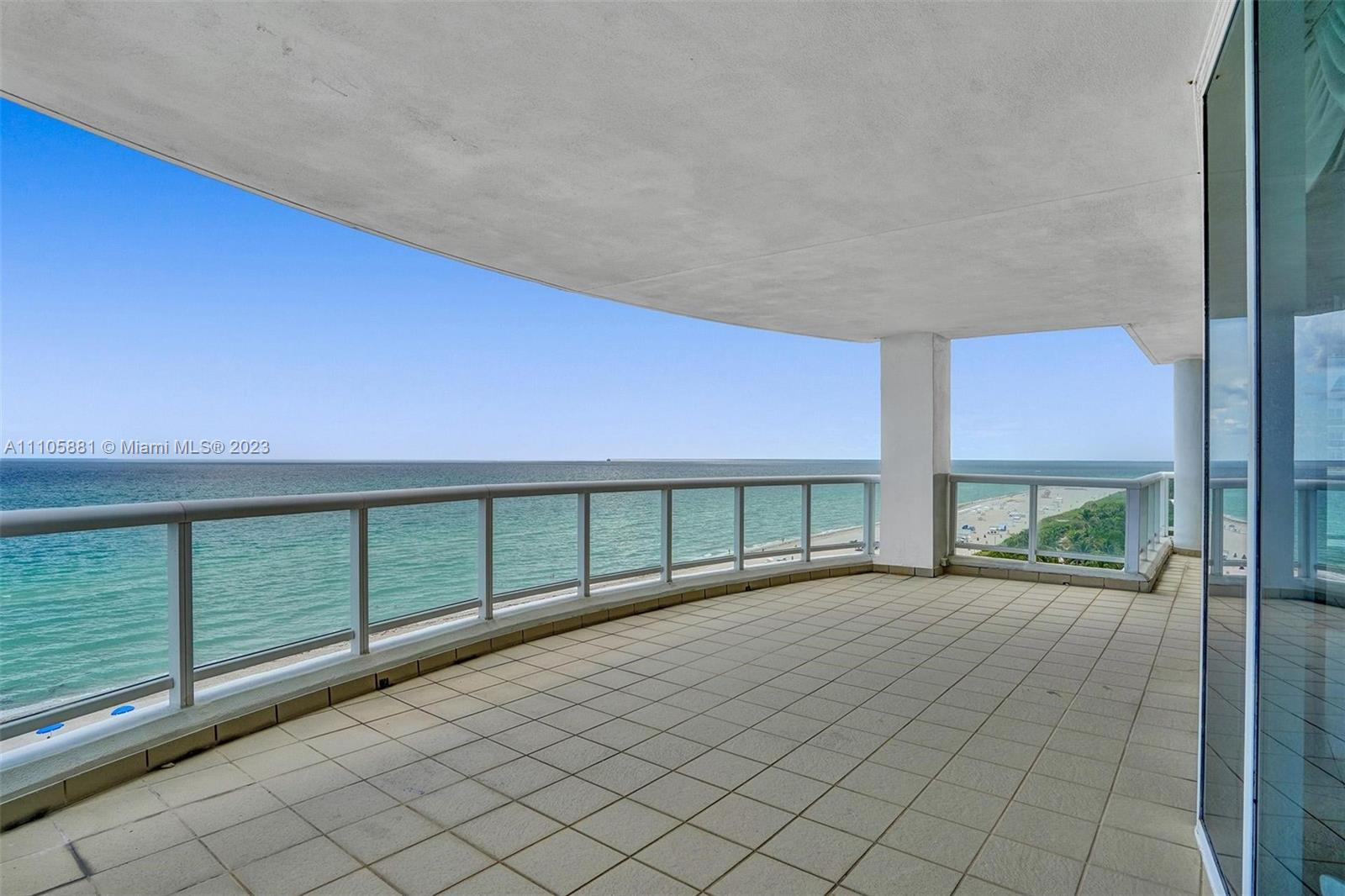 LA TOUR CONDO - Residential