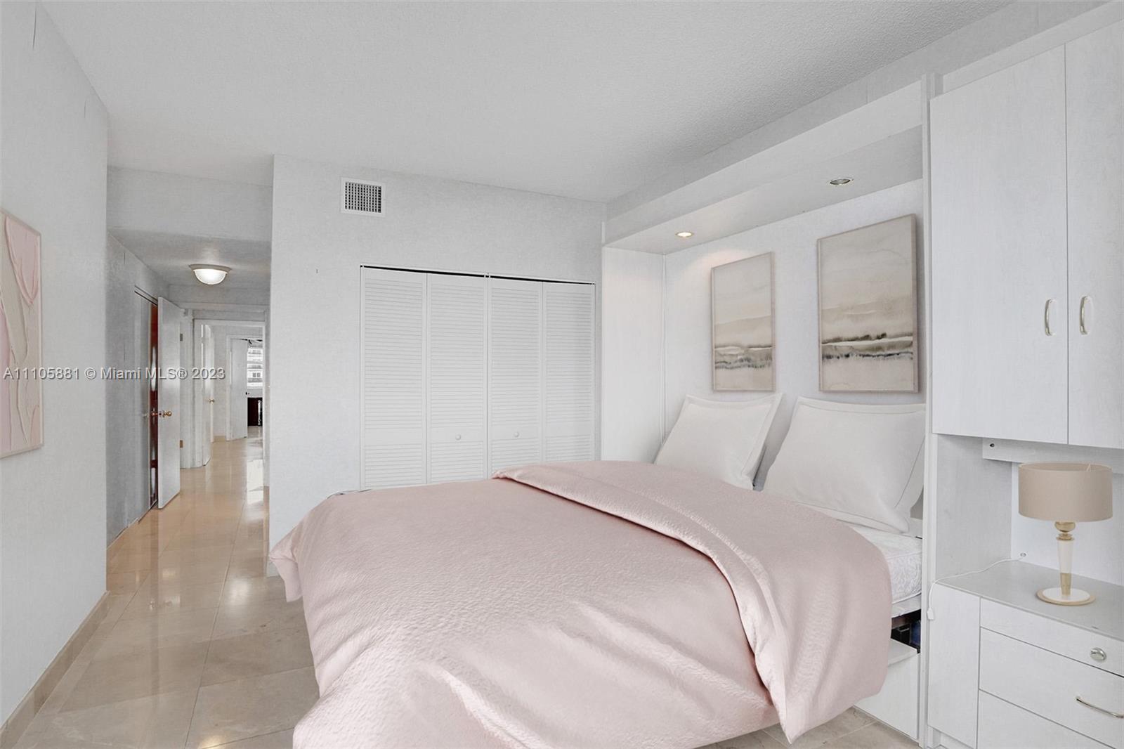 LA TOUR CONDO - Residential