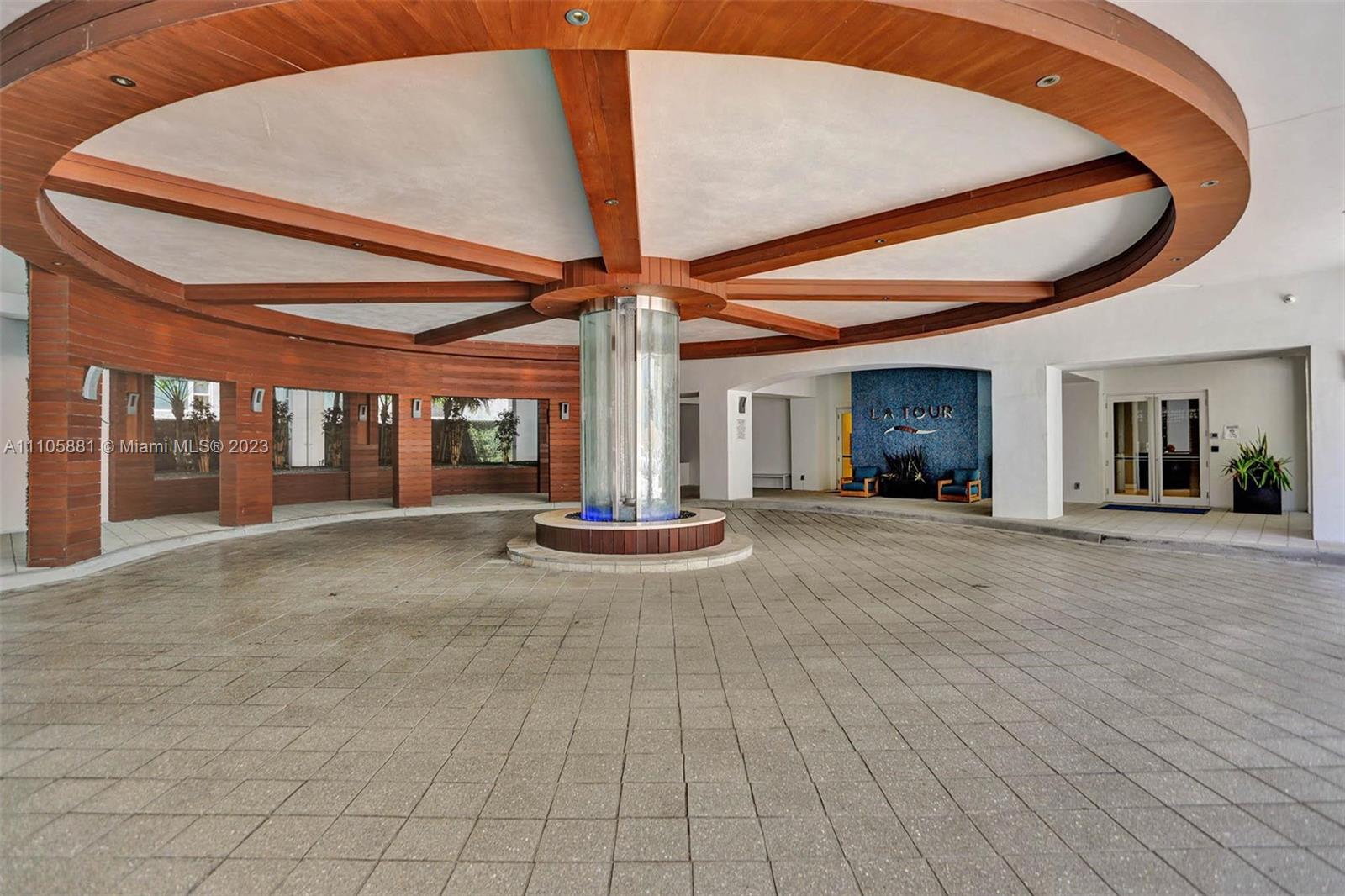 LA TOUR CONDO - Residential