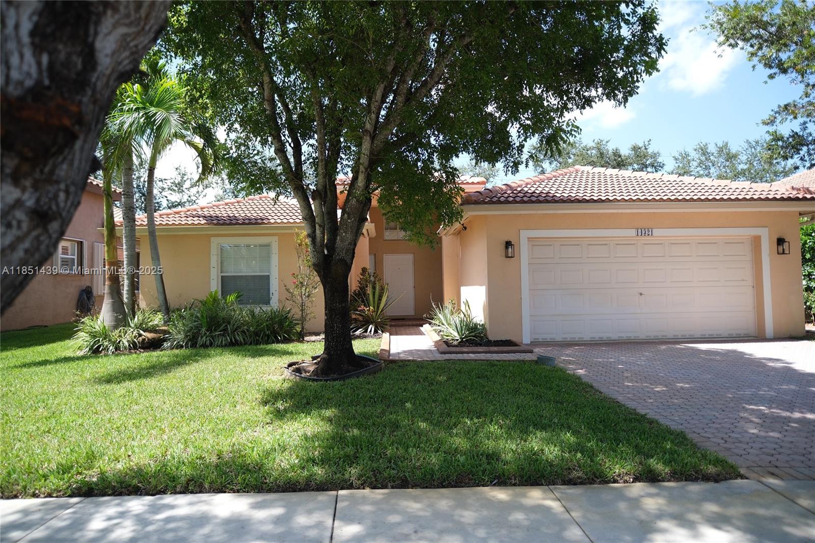VERY WELL MAINTAINED HOUSE WITH A POOL IN WINDSOR PALMS / STRAFORD COURT. SPACE GALORE: 2897 TOTAL S.F.! NEW ROOF IN 2023 AND PLUMBING RE-PIPED IN 2021, GRAND LIVING ROOM WITH VAULTED CEILING AND OPEN CONCEPT TO FAMILY ROOM. STAINLESS STEEL APPLIANCES IN KITCHEN WITH GRANITE COUNTERTOPS AND WOOD CABINETS. SPACIOUS MASTER BEDROOM, MAIN BATHROOM HAS SHOWER AND ROMAN TUB, SECOND BATH HAS TUB AND SHOWER COMBINATION. FANTASTIC POOL AREA WITH PAVERS AND BIG TERRACE WITH FANS. SUPERB LOCATION, EXCELLENT LOCATION NEAR I-75 WITH EASY ACCESS TO EVERYWHERE. OF THE CLOSEST COMMUNITIES FOR EASY COMMUTE TO MIAMI-DADE COUNTY, CALL TODAY FOR A PERSONALIZED TOUR!