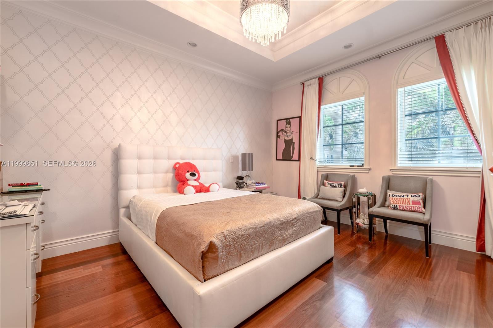 TOWN & RANCH ESTATES - Residential