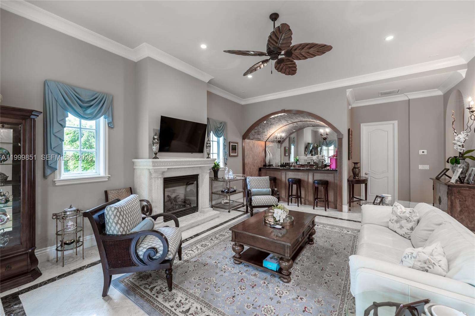 TOWN & RANCH ESTATES - Residential