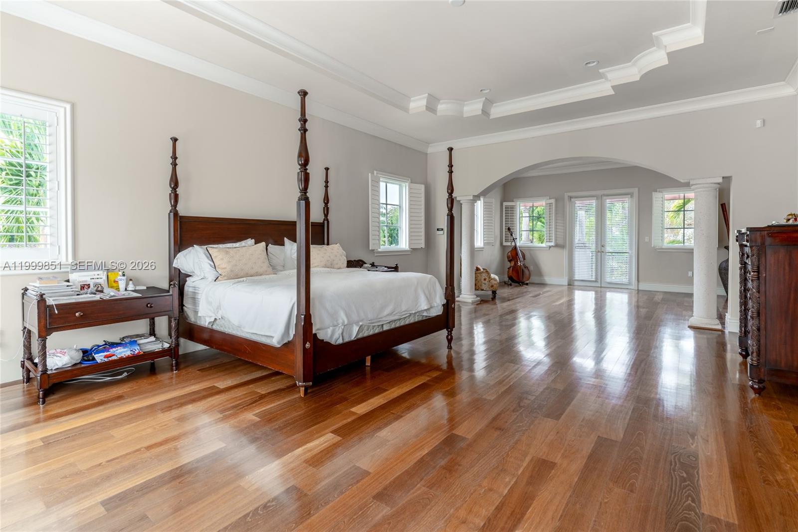 TOWN & RANCH ESTATES - Residential