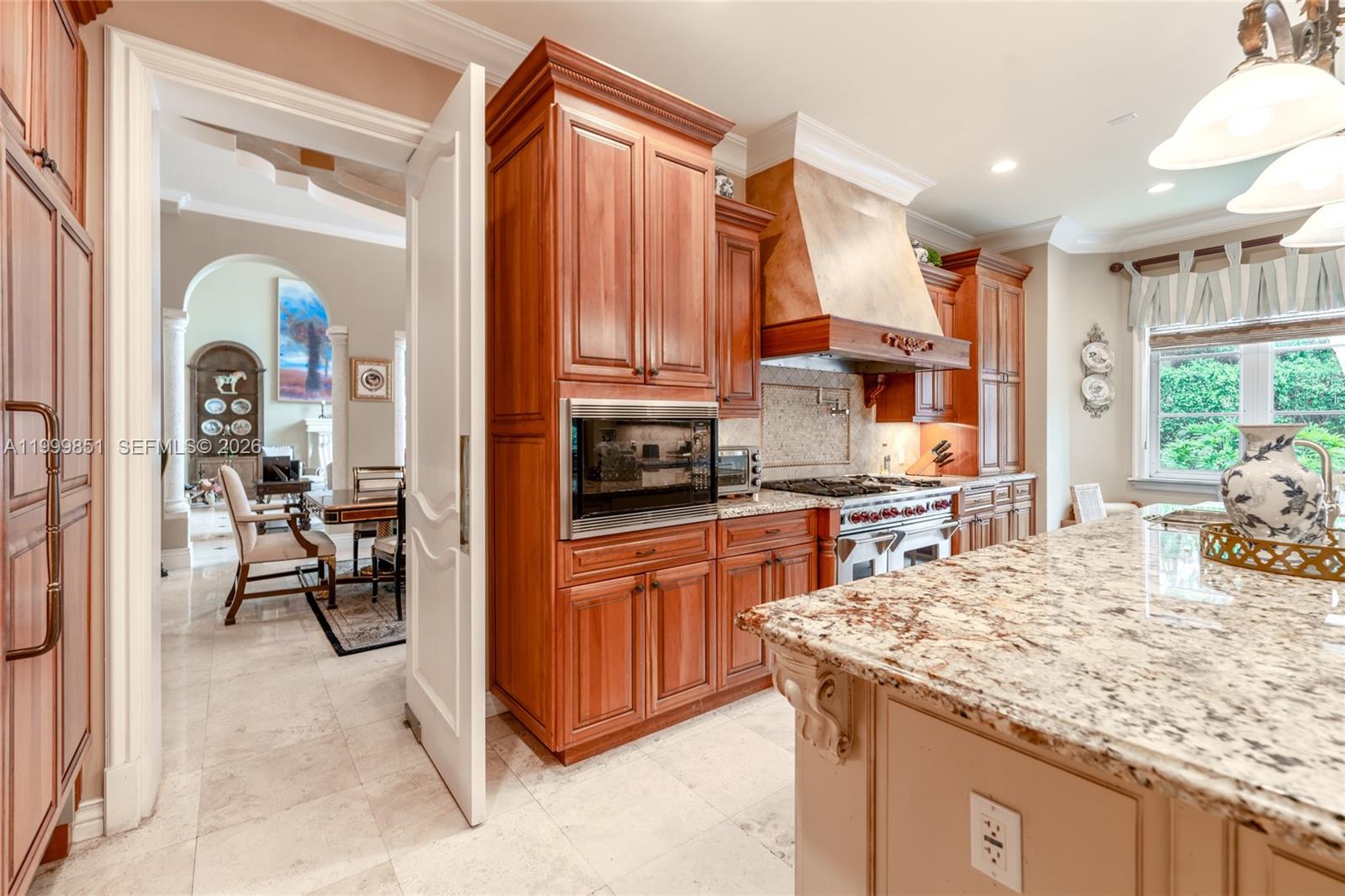 TOWN & RANCH ESTATES - Residential