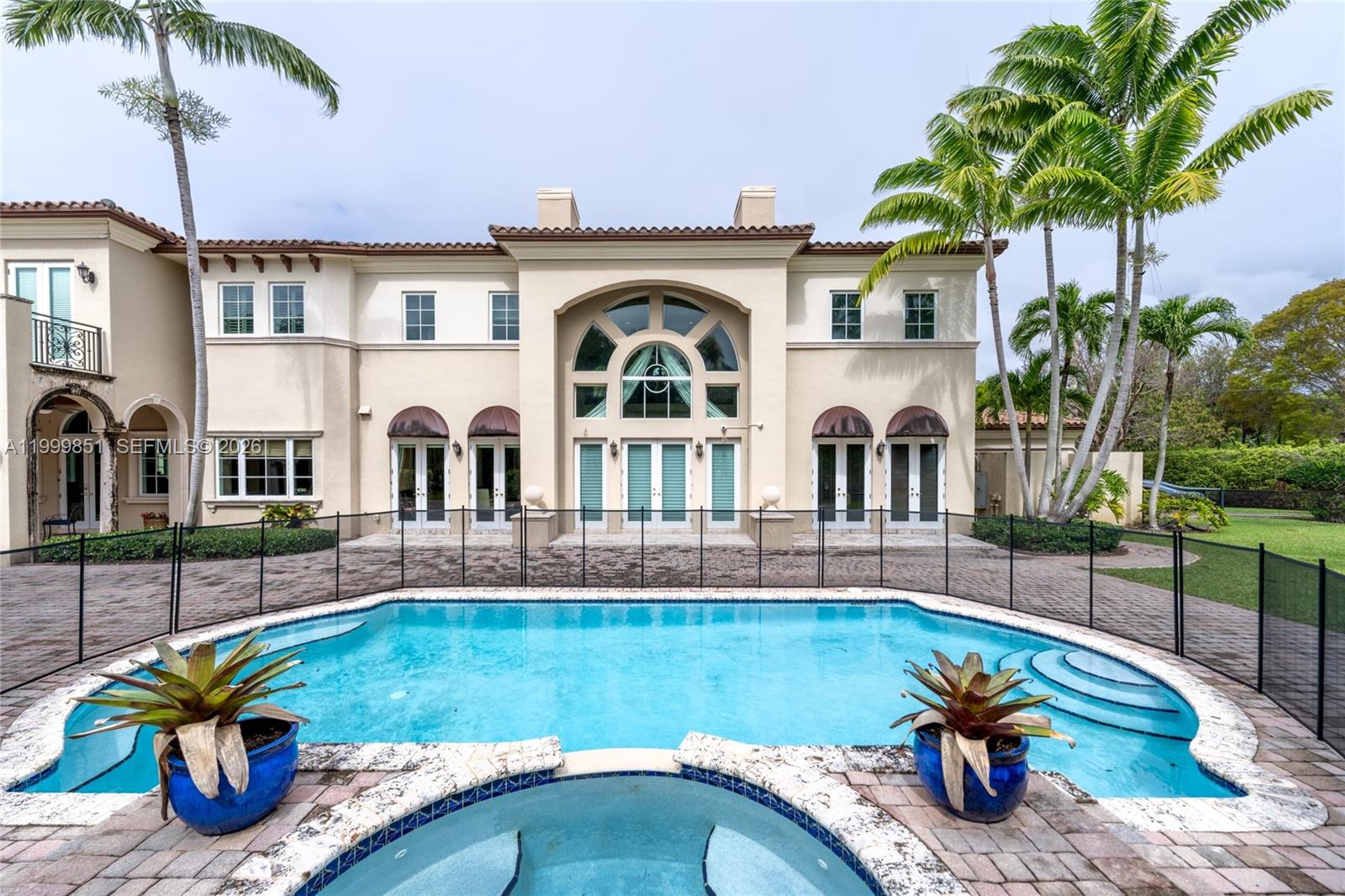 TOWN & RANCH ESTATES - Residential