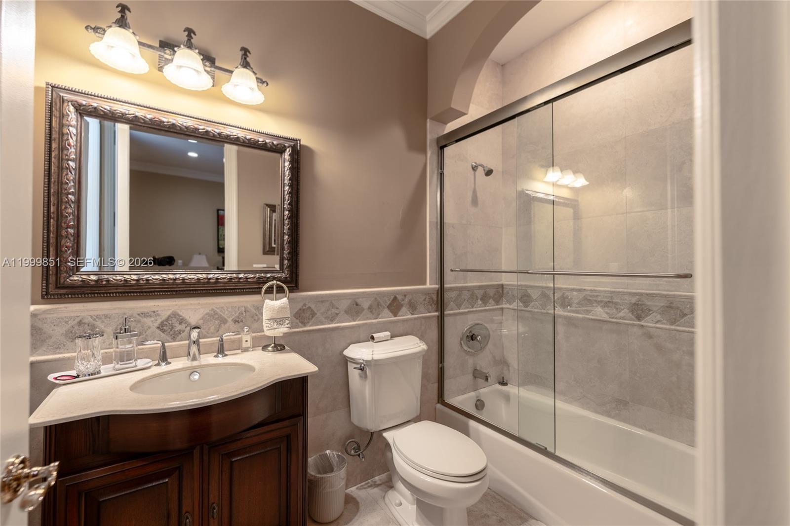 TOWN & RANCH ESTATES - Residential